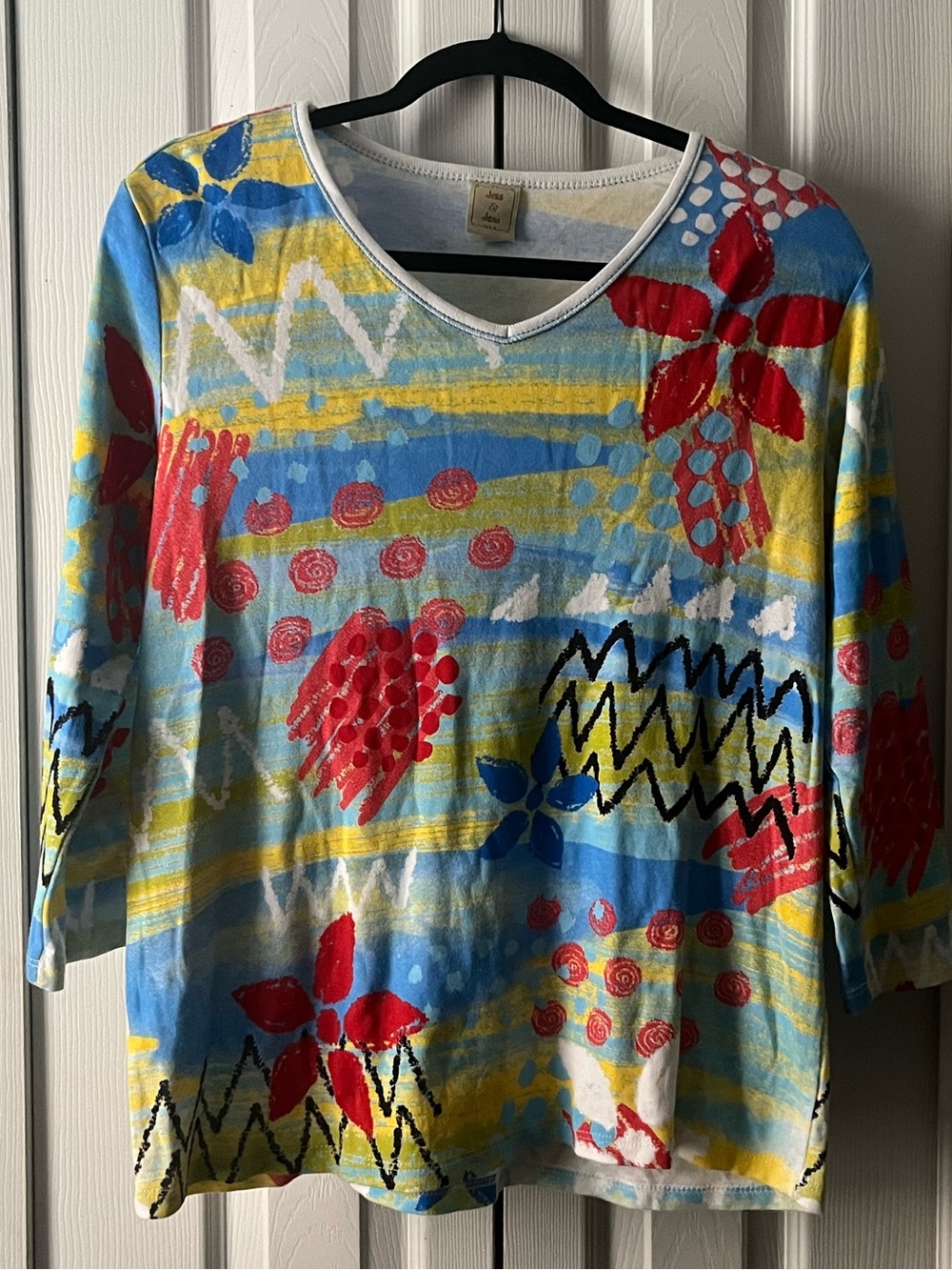 Jess & Jane women’s multi colored 3/4 sleeve shirt size Large, 100% cotton